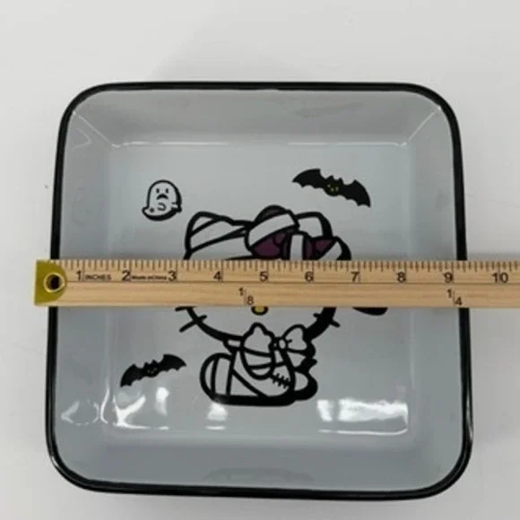 Hello Kitty Halloween Mummy Vampire Ceramic Square Baker Dish Zrike Brands 8in - Picture 8 of 9